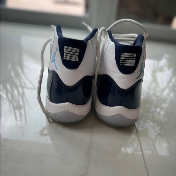 JORDAN 11 UNC Win Like 82 size 11 - Picture 4 of 8